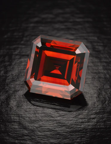 diamant rouge de Kazanjian
